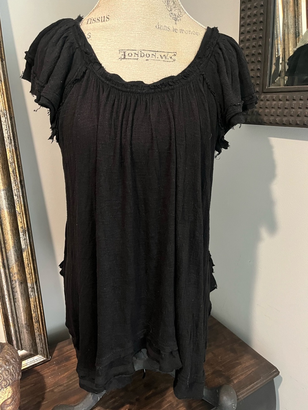 Black Short-Sleeve Peasant Tunic Top - Casual Women's Tunic